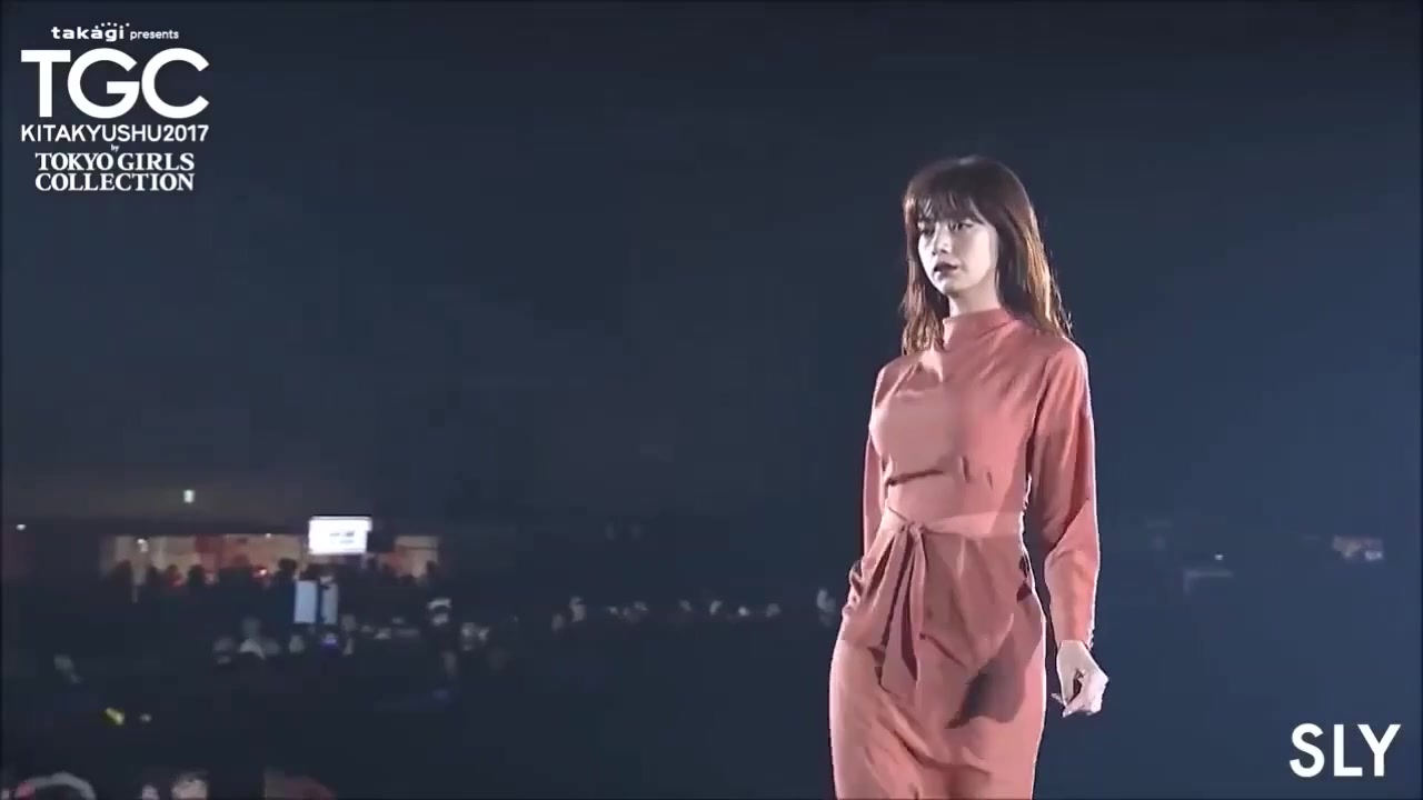 池田エライザ _ 日本时装T台秀场